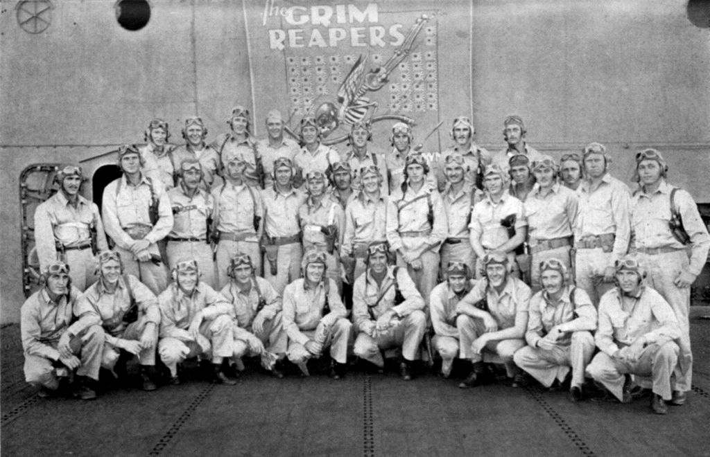 1024px-VF-10_pilots_on_USS_Enterprise_%2