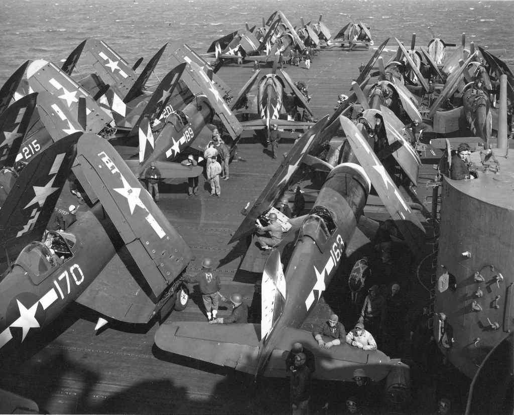 1866744247_F4U20Corsairs20and20F6F20Hell