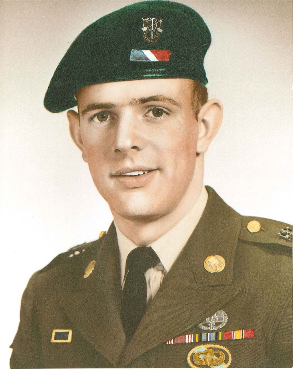 Vietnam Era Green Beret? - UNIFORMS - U.S. Militaria Forum