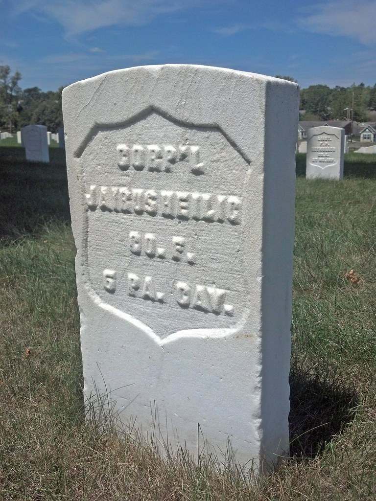 7770537524_7337987302_b.jpg