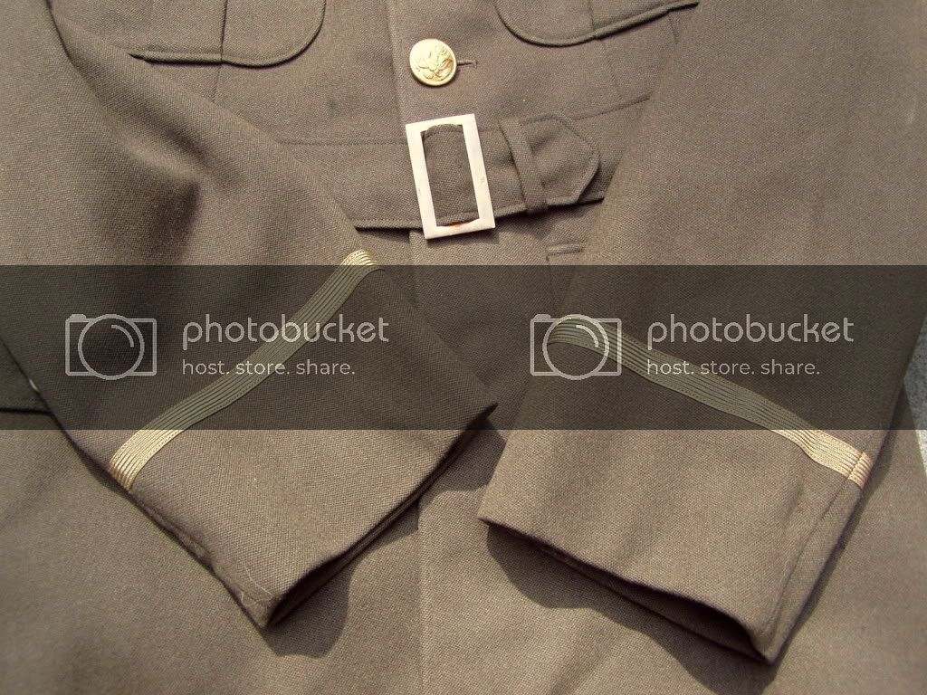 CoatServiceOfficersBritishMade002.jpg
