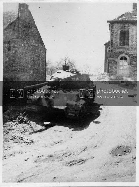 Knigstiger1SSPZ-LaGleize1945.jpg