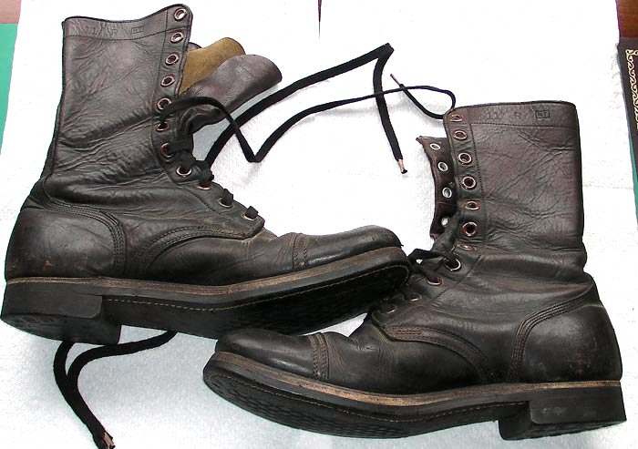 **BROWN LEATHER JUMP BOOTS?!** - UNIFORMS - U.S. Militaria Forum