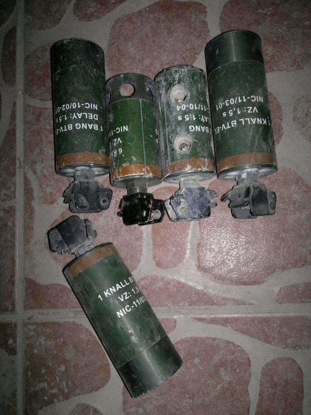 Mk 13 Flashbang Grenade Hand Grenades Ref U S Militaria Forum