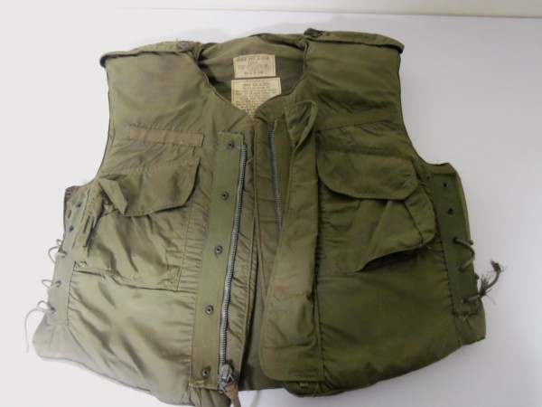 M1952A Flak Vest - BODY ARMOR - U.S. Militaria Forum