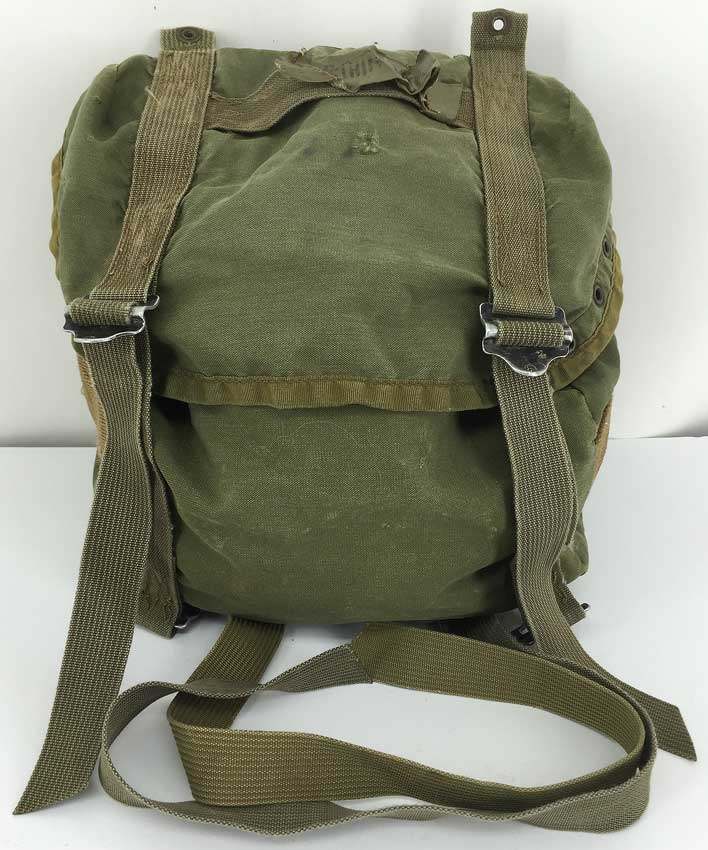 Is this the coveted M67 butt pack? - FIELD & PERSONAL GEAR SECTION - U.S.  Militaria Forum