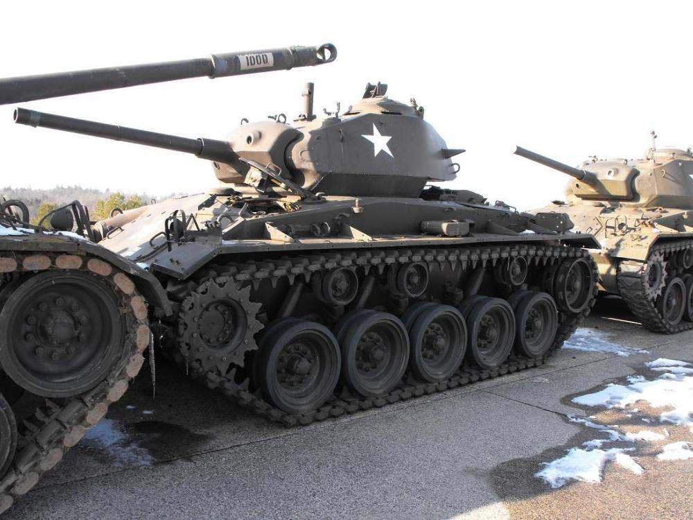 A-3.jpg