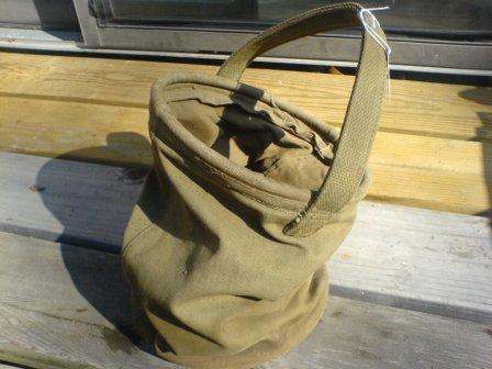 Water bucket in canvas - FIELD & PERSONAL GEAR SECTION - U.S.