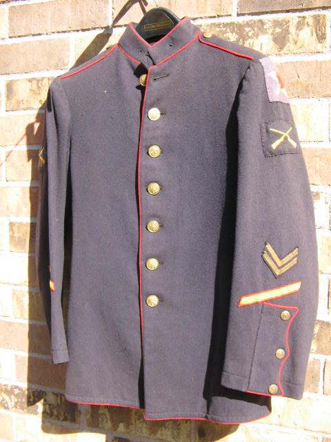 ww1 usmc dress blues Original U.S. WWI USMC Dress Blues Corporal Uniform with Cap and Photo –  International Military Antiques main image 1