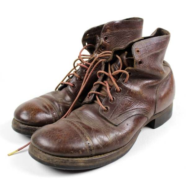 USMC / USN Shoes issue in ww2 ? - UNIFORMS - U.S. Militaria Forum