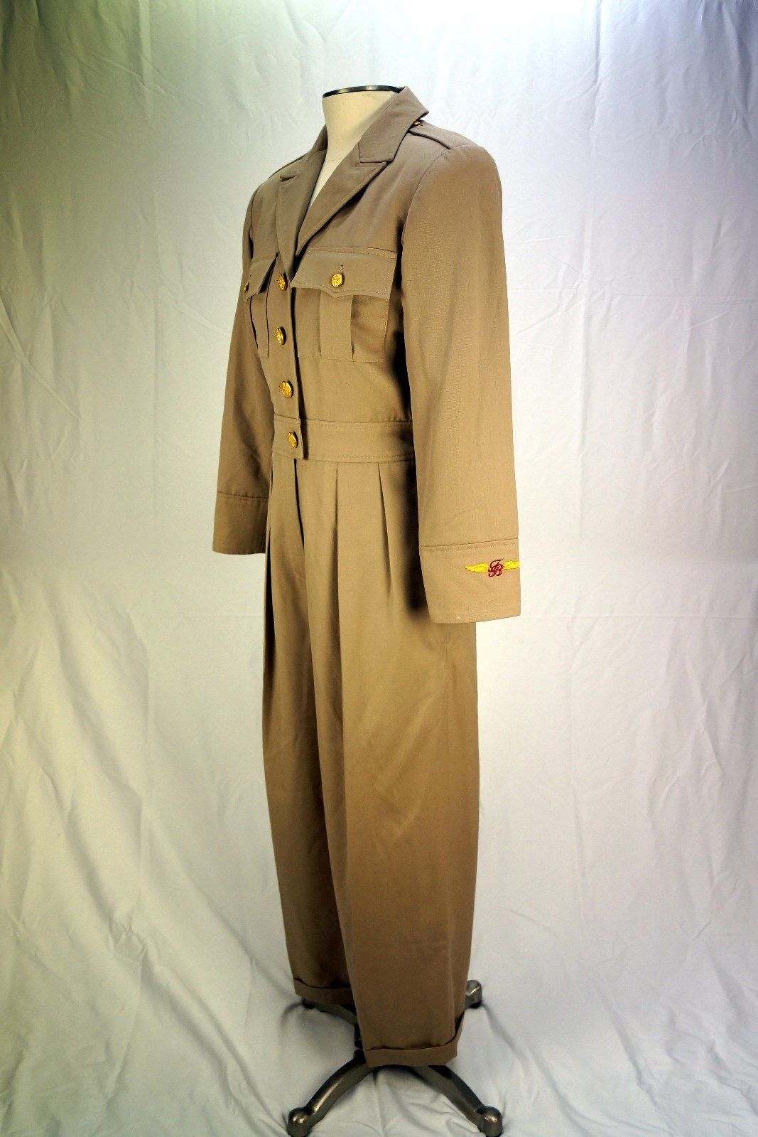 Need help on these uniforms (?) - WOMEN'S SERVICES - U.S. Militaria Forum