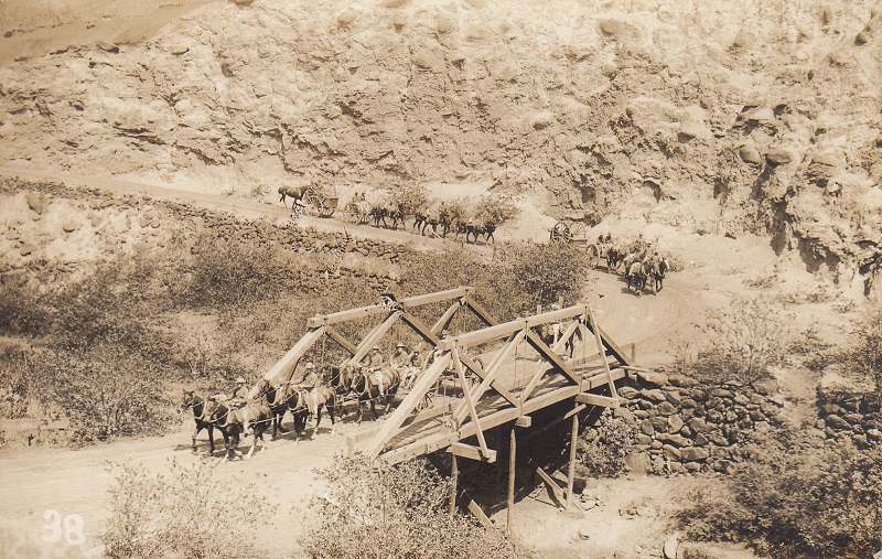 1st Field Artillery Schofield Barracks 1914 004a.jpg
