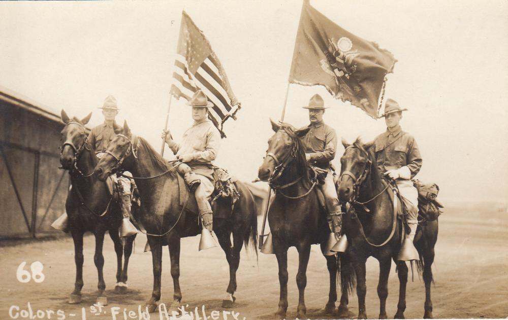 1st Field Artillery Colors Schofield Barracks 1914 001.jpg