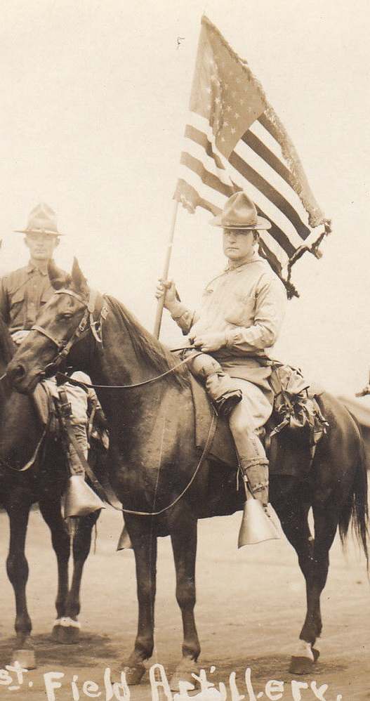 1st Field Artillery Colors Schofield Barracks 1914 001b.jpg
