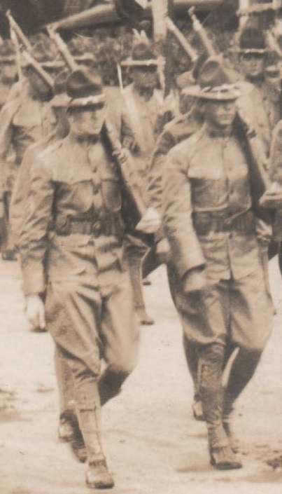 1st Infantry Regiment 1915 Colors on Parade Honolulu Carnival 001c.jpg