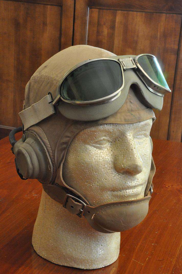 WWII USN M-450 flight helmet and MKII goggles - DISPLAYS - U.S