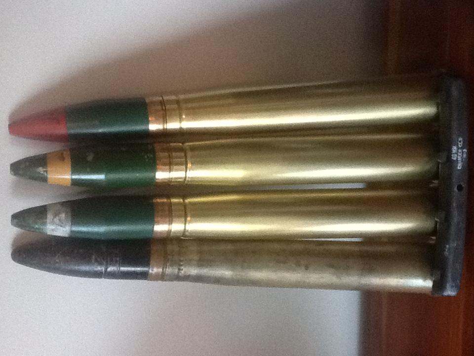 超希少 フランス軍 1954年製 Military SIRIUS 製 40mm Bofors with crimps, WW2 dated - FIREARMS - U.S.