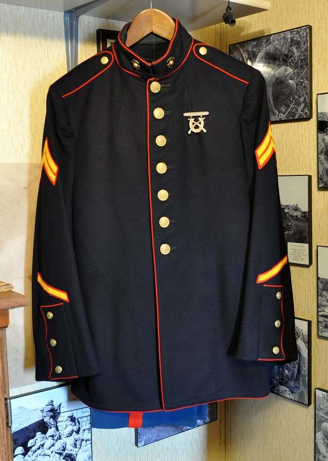 USMC Blues - UNIFORMS - U.S. Militaria Forum