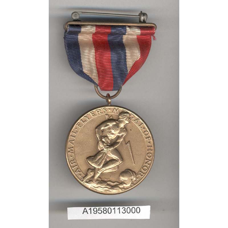 Rarest and most valuable Us military decoration MEDALS & DECORATIONS