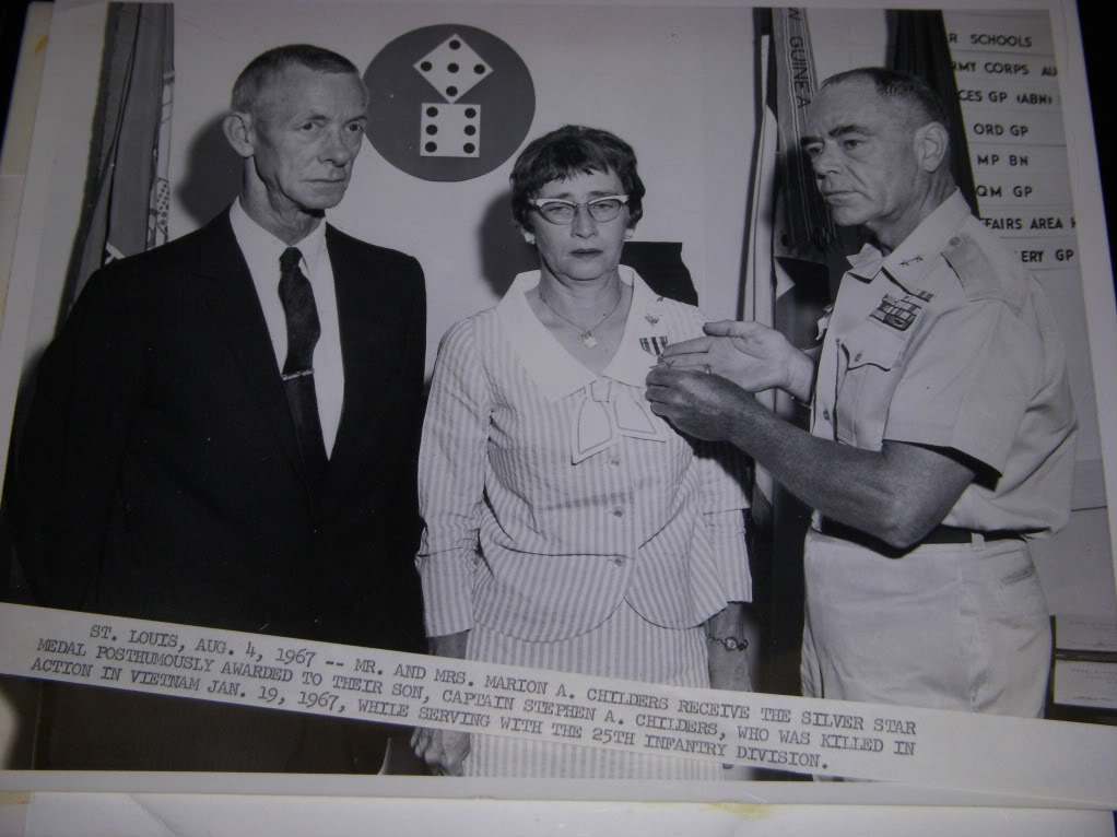 Posthumous Medal Award Ceremonies - EPHEMERA, PHOTOGRAPHS & MILITARY ...