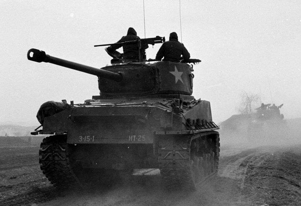 Korean War Era Sherman - MILITARY VEHICLES - U.S. Militaria Forum