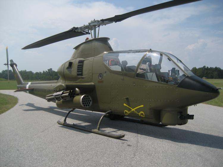Cobra g. Вертолет Ah-1g Cobra. Ah-1g. Ah-1 Cobra Vietnam. Ah-1 Huey Cobra.