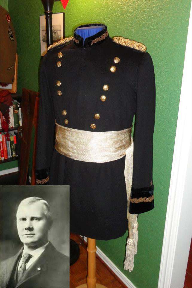 Stars on Their Shoulders Military Uniforms of the Twentieth Century