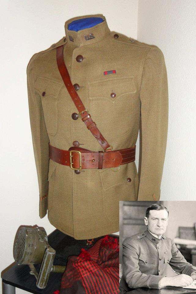 Stars on Their Shoulders Military Uniforms of the Twentieth Century