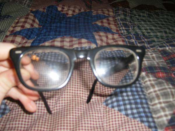 Buying glasses in vietnam on sale