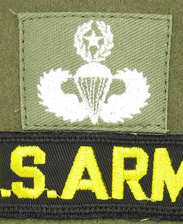 Army shirt w/ rigger, airborne, master parachute, - UNIFORMS - U.S ...