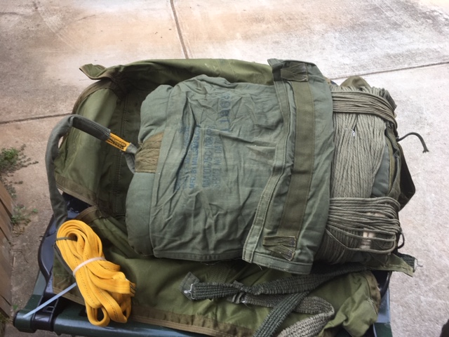 1975 dated uncut MC1-B parachute complete, packed. - GROUND CREW