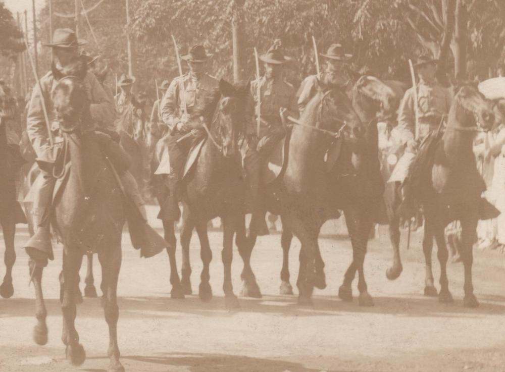 5th US Cavalry On Parade Honolulu 1912 001.jpg