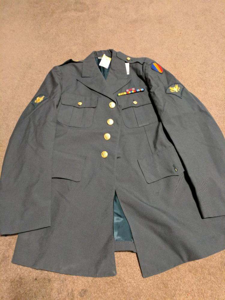 Goodwill uniforms - UNIFORMS - U.S. Militaria Forum
