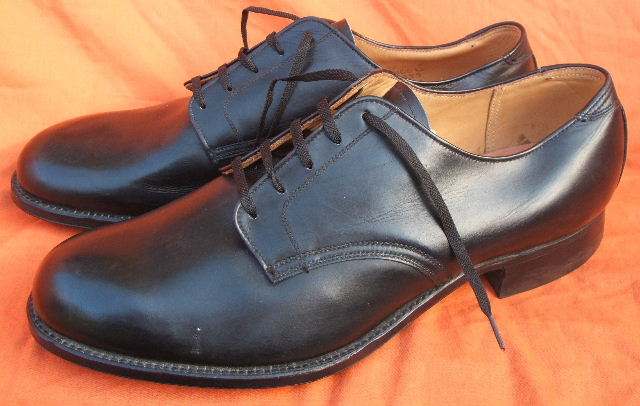 Shoes, Officers', Low-Quarter , U.S.A. / U.S.N. - UNIFORMS Shoes, Officers', Low-Quarter , U.S.A. / U.S.N. - UNIFORMS