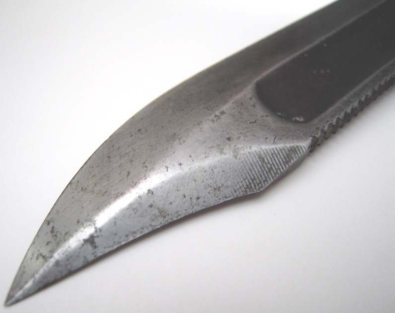 strange pommeldated, screw top jet knife hmmm? EDGED WEAPONS U.S