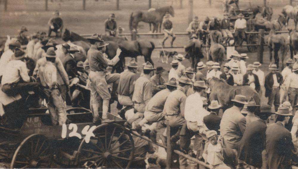 4th US Cavalry corral Schofield Barracks 1916 001a.jpg