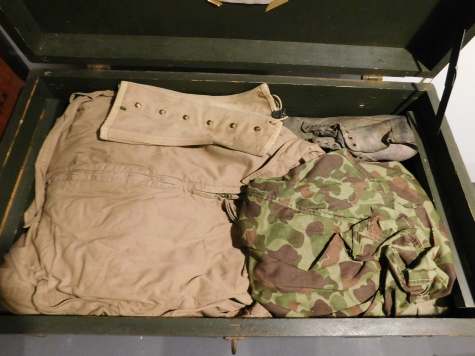 Footlocker Identification Help - BASE/BIVOUAC/CAMP/DEPOT ITEMS - U.S.  Militaria Forum