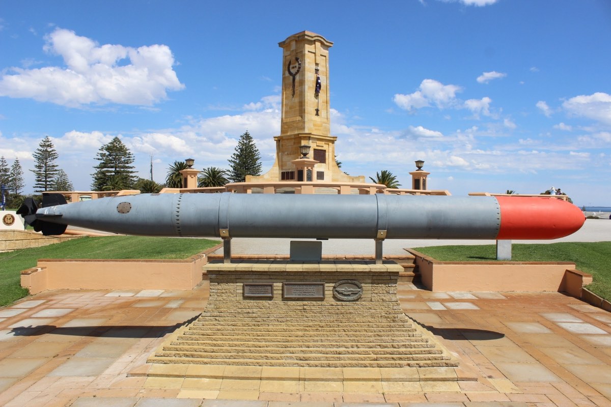 Fremantle, West Australia, USN Submarine Base MUSEUMS, BATTLEFIELDS