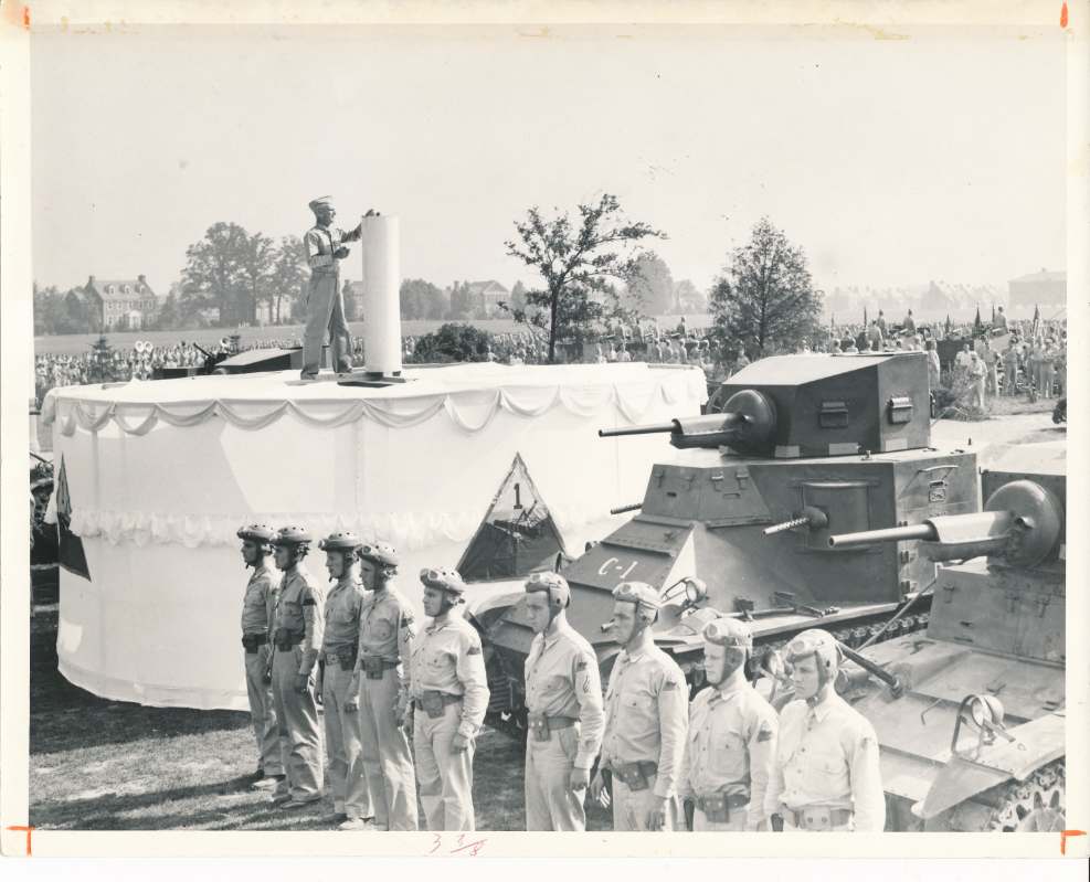778273590_1ADBirthday1940M2A1TankFTKnox.jpg.0b590490ab33bbcda5fbe7471c222598.jpg