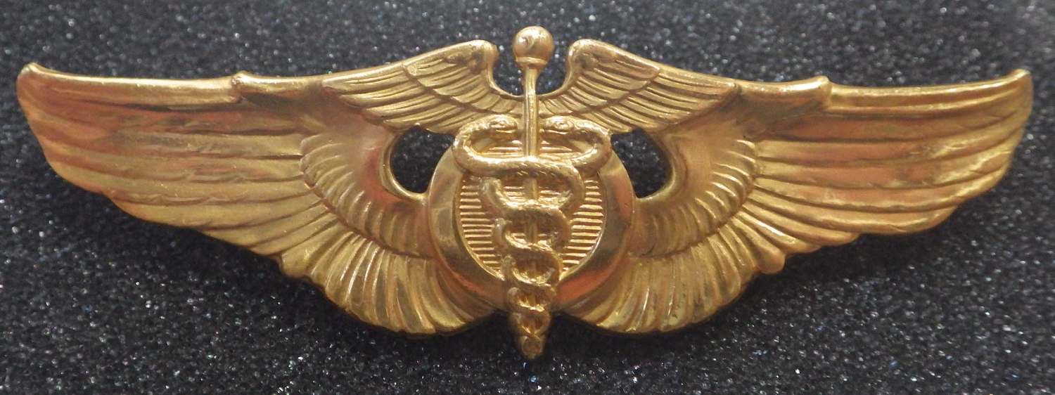Help on identifying these WWII wings - Possible Robbins