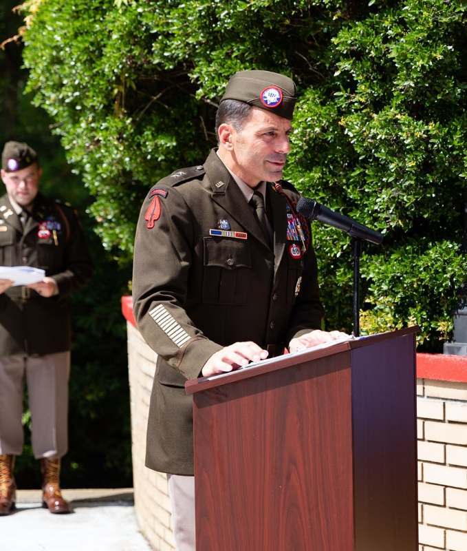 Army to Revisit "Pinks and Greens?" Page 12 UNIFORMS U.S