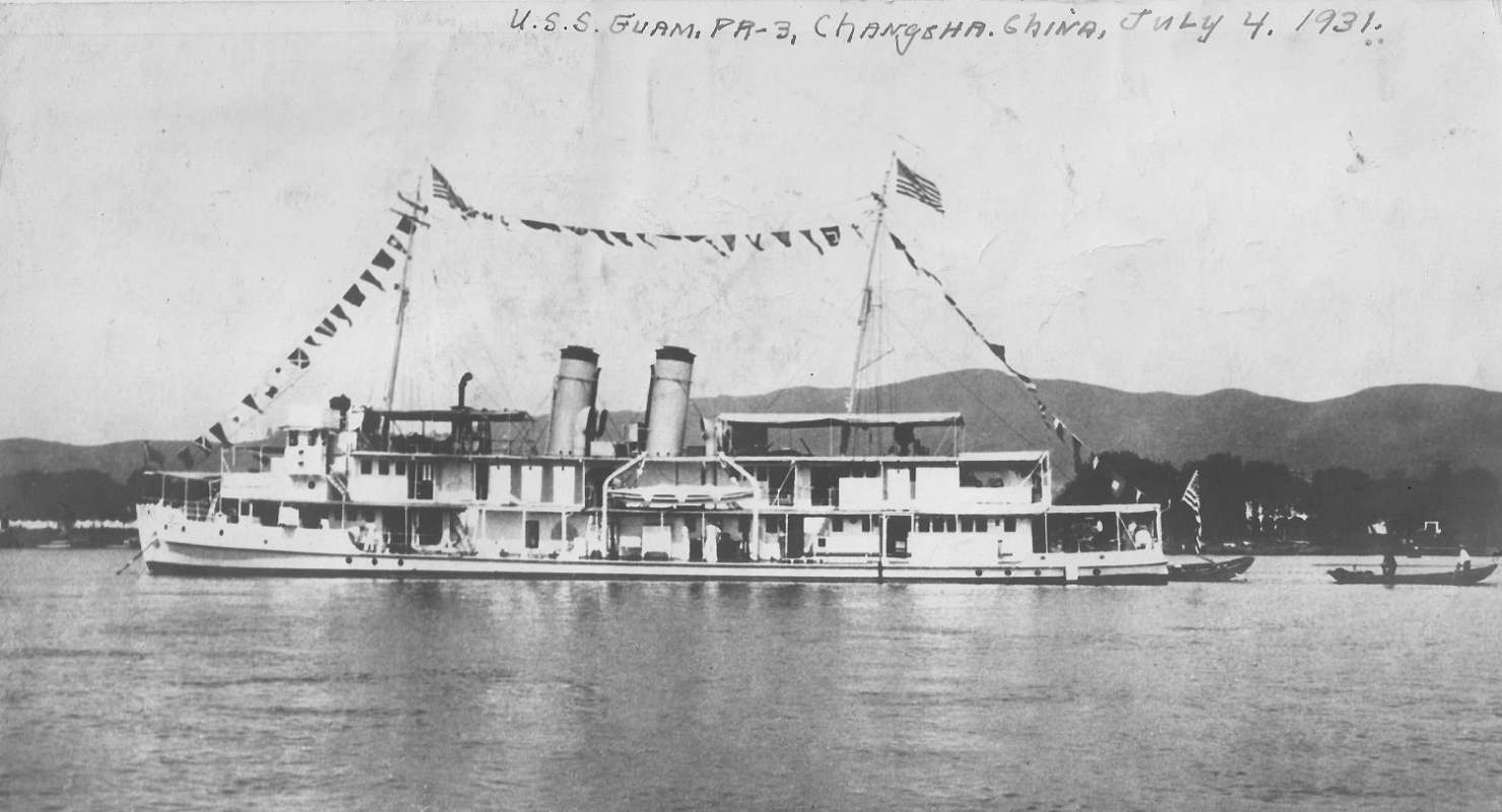 1776034677_USSGUAM001.jpg.9c97d046533bb5a57d6a3d753df0bf1b.jpg