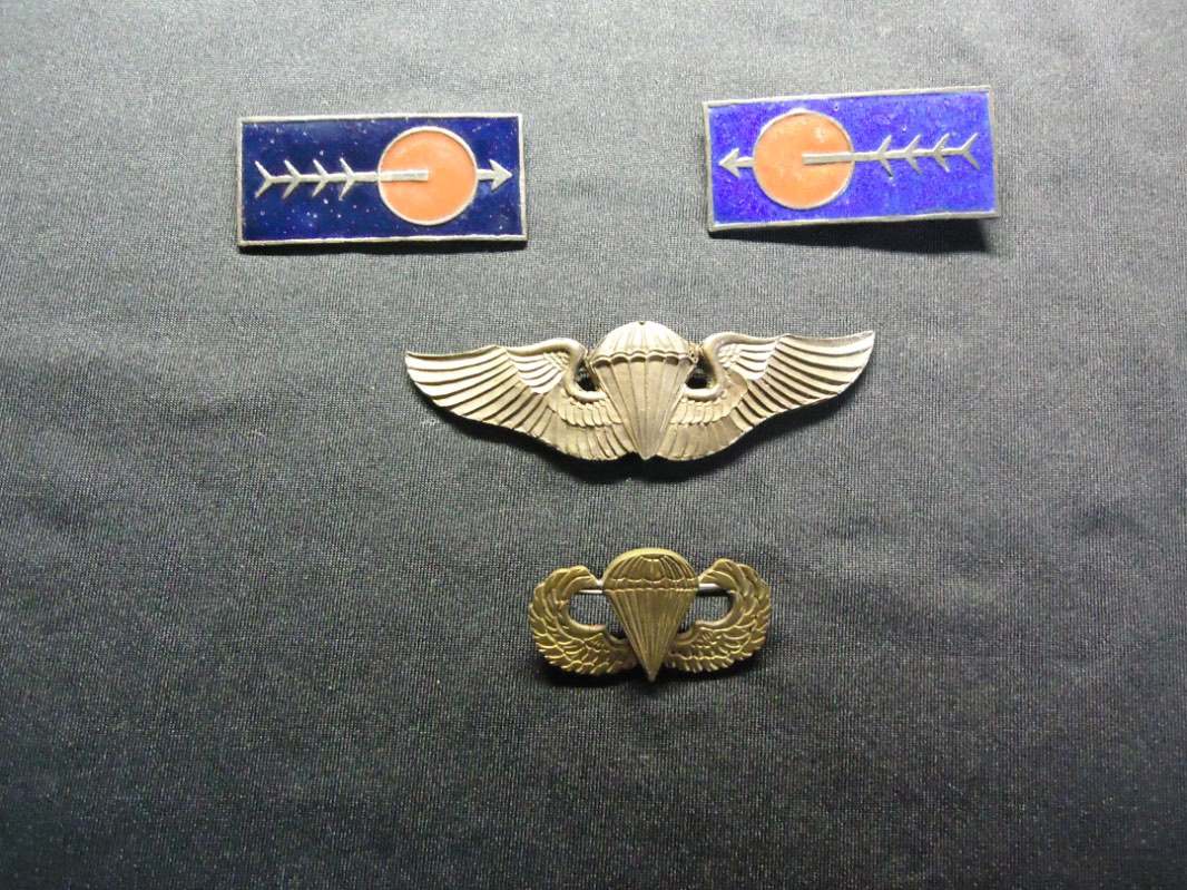 OSS Chinese Jump Wings Opinions Needed? AIRBORNE, GLIDER TROOPS