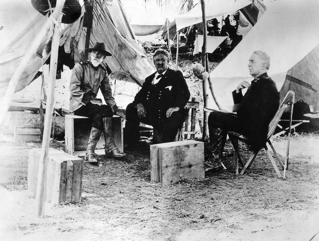 cavalry-commander-Joseph-Wheeler-general-William-R-July-1898.jpg.62ab03b90d69fdd8f204b21849950c40.jpg