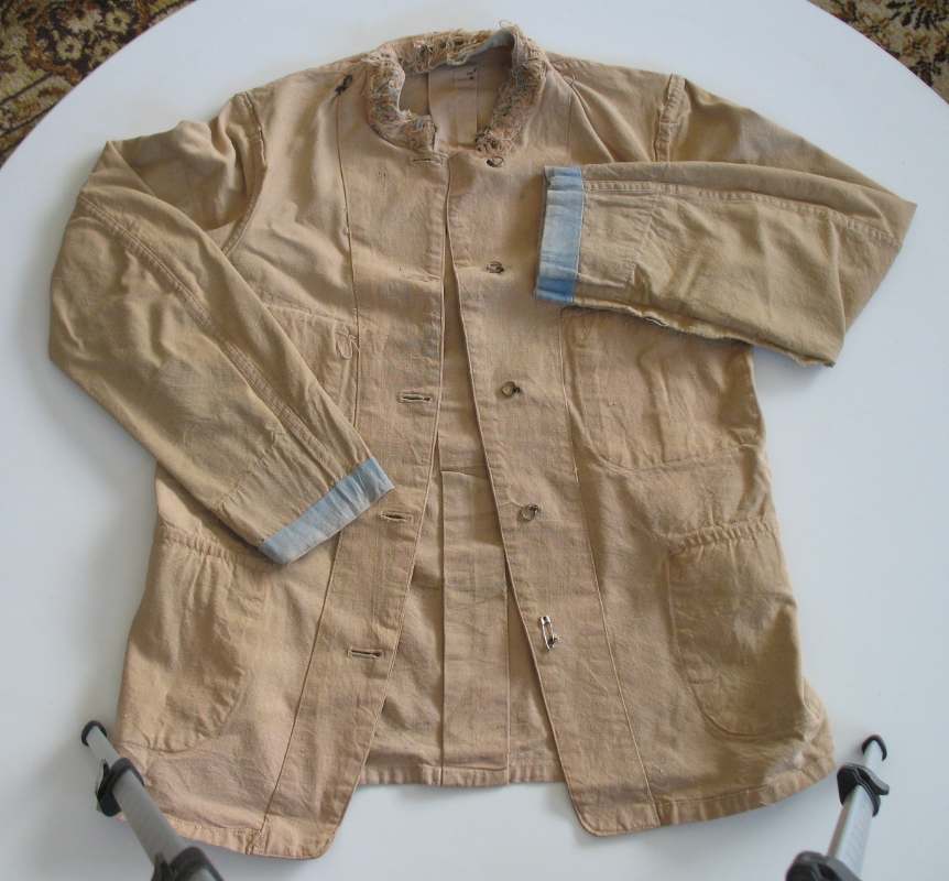 709046059_SAW16thPACompanyEJacket041.jpg.bb81b9fc514cfe53498fe18bb11453b5.jpg