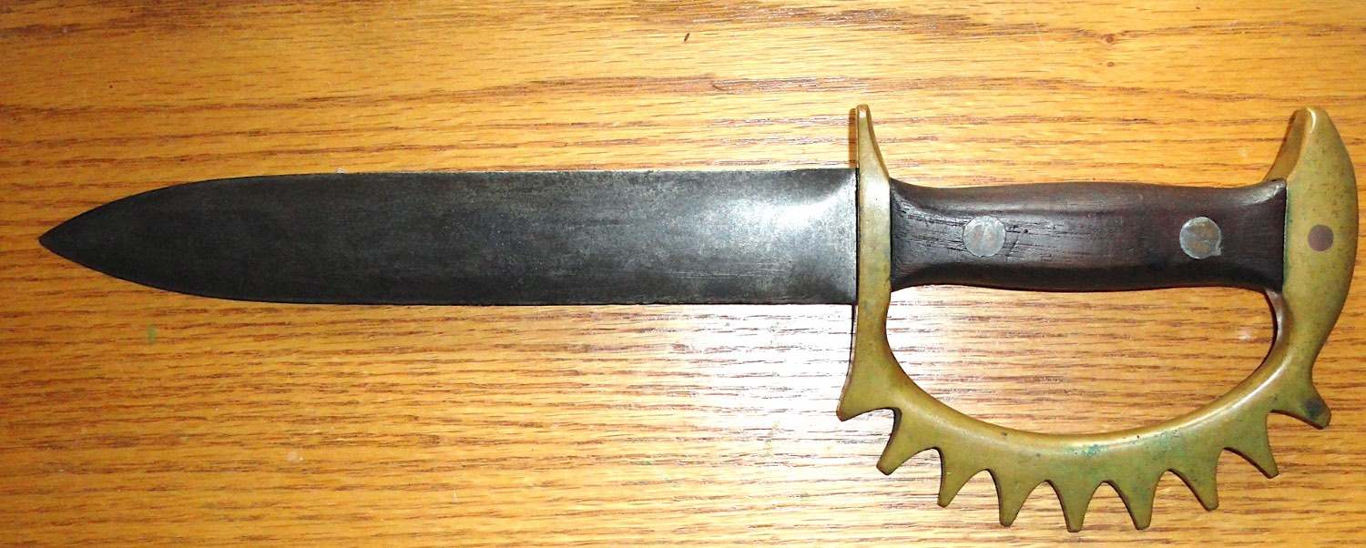 M.H. Cole 9 Point Knuckle Knife - EDGED WEAPONS - U.S. Militaria Forum