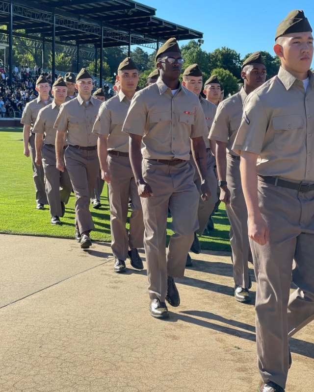 Pinks and greens: The uniform today's Army needs