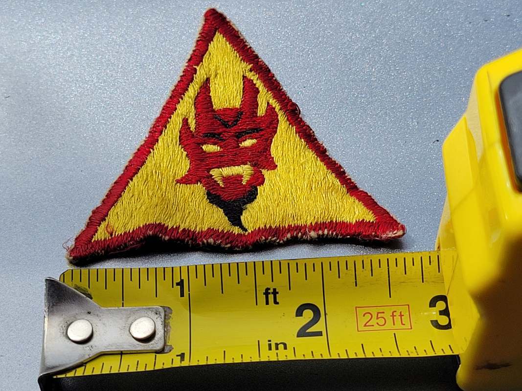 92nd Armored Field Artillery Bn "Red Devils" patch - ARMY AND USAAF - U
