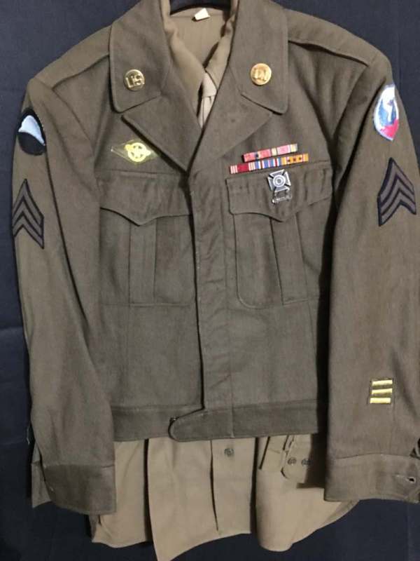 UNIFORMS OF WORLD WAR Ⅱ WWII Uniforms Exhibit - Historic Wendover Airfield
