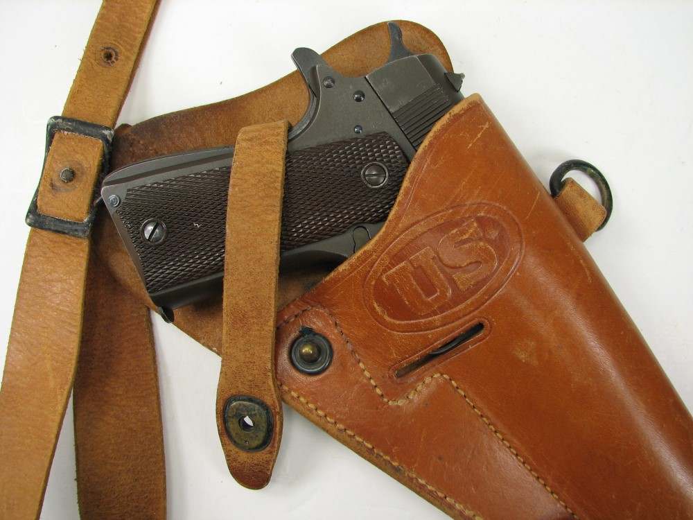 Holster11f.jpg.6b5fba87c4ff6051791099b46f307307.jpg